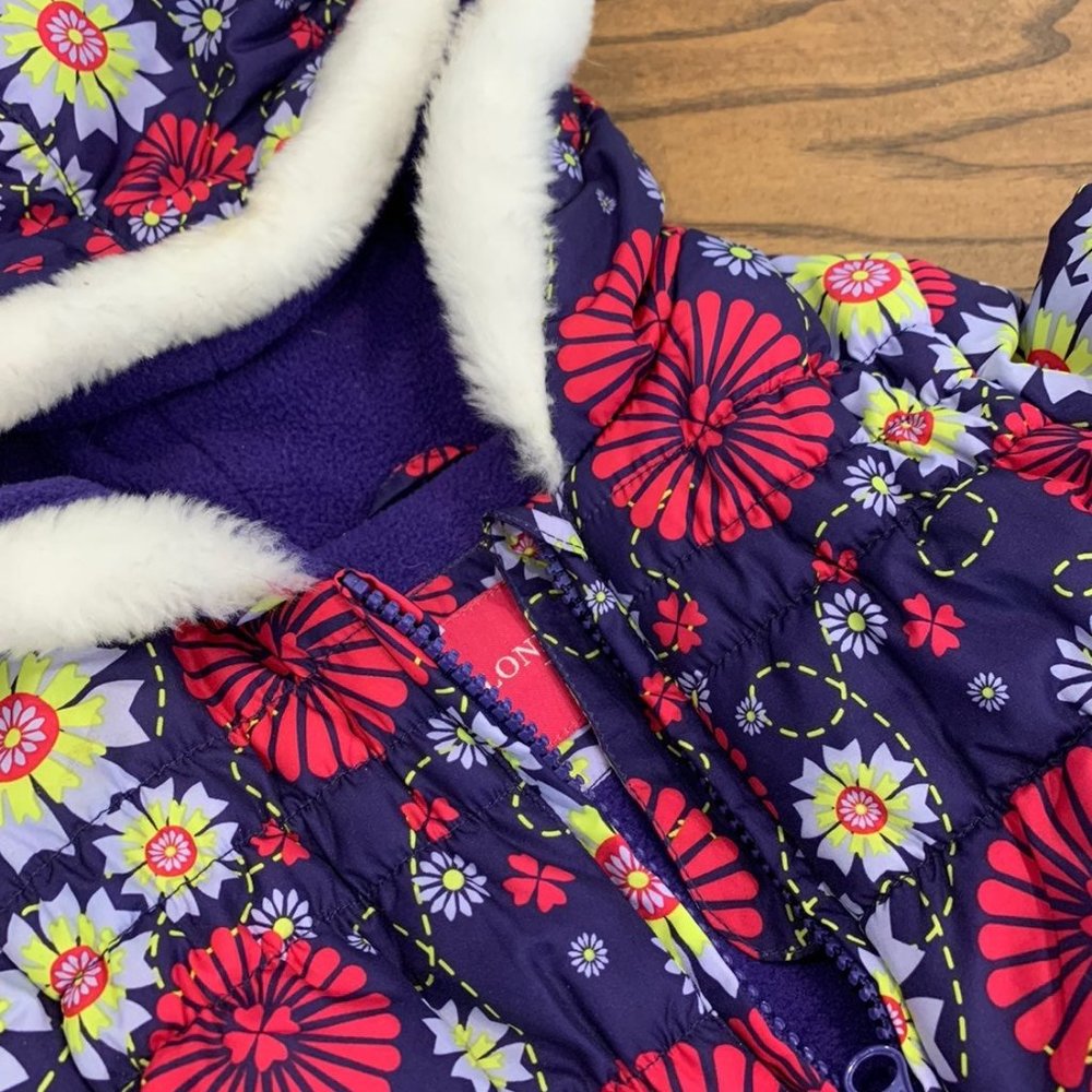 Snowsuit Set - Picture 2 of 6